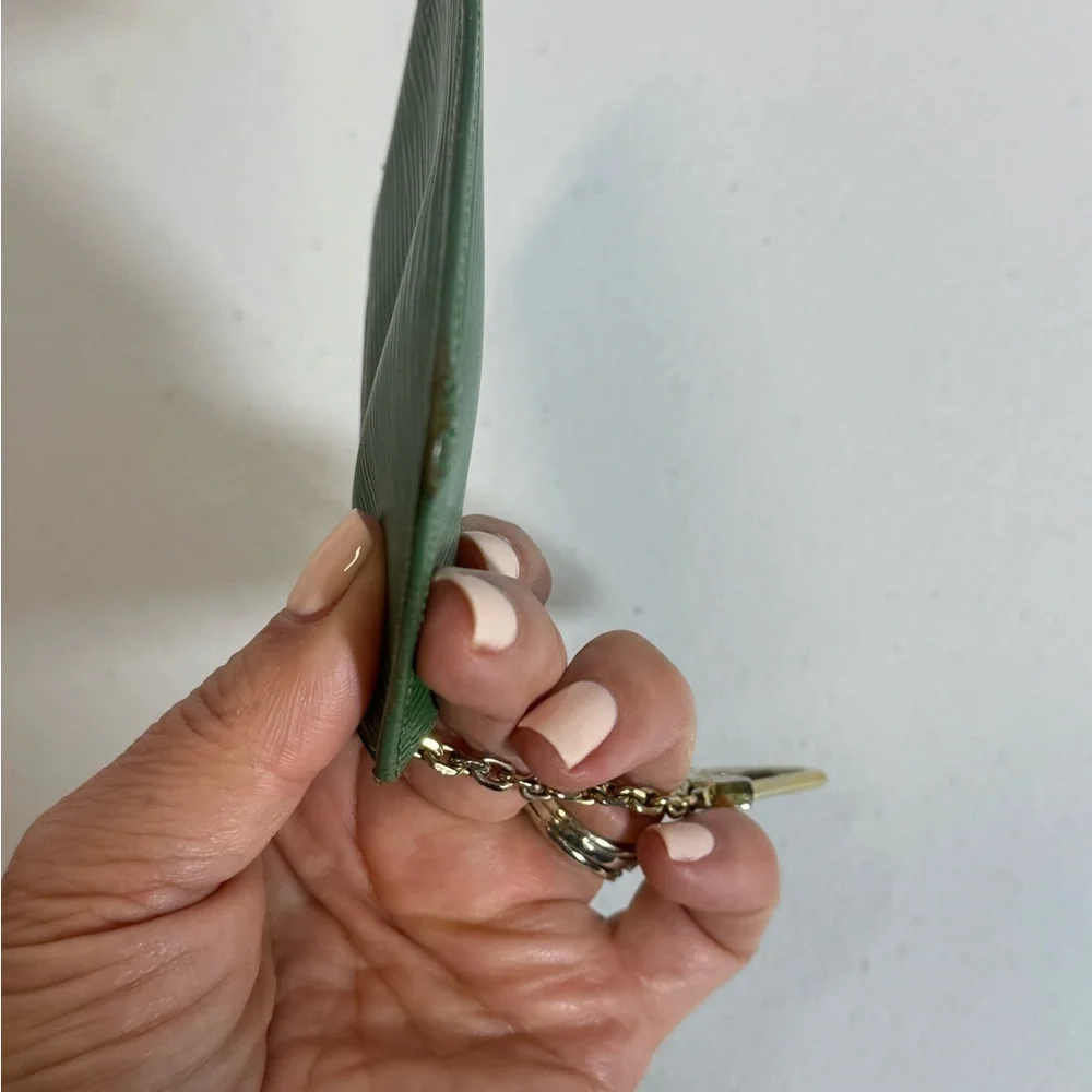AUTHENTIC Louis Vuitton Green Epi Key Holder